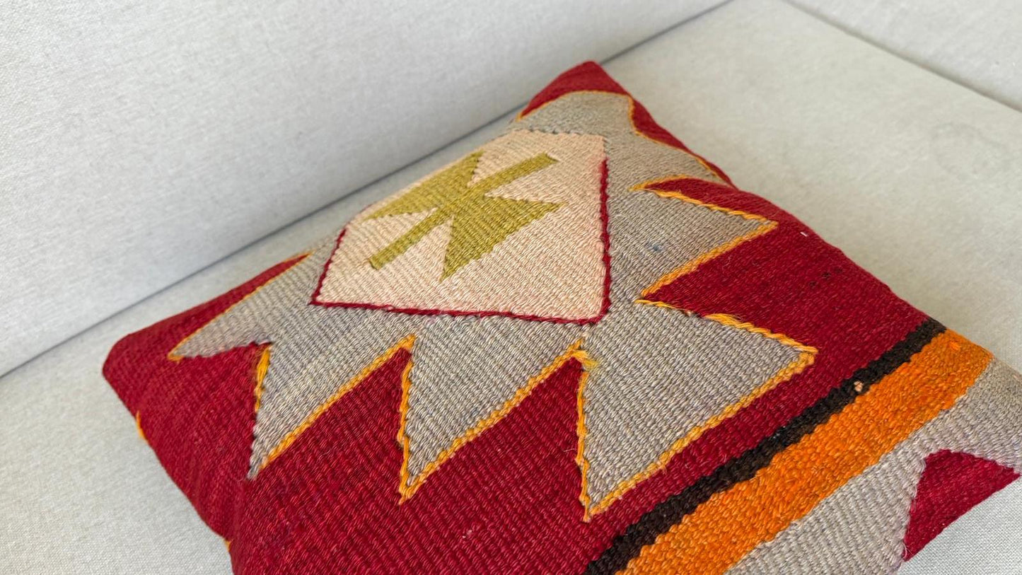 Hand woven Kilim cushion cover (40x40cm)