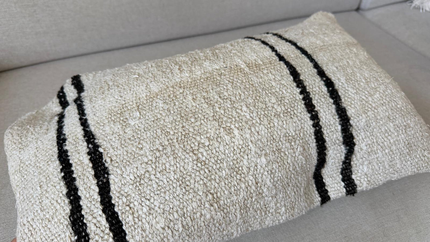 Hamp Hand woven Kilim cushion cover (50x30cm)