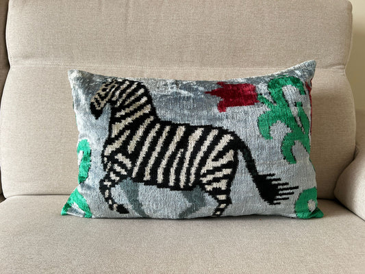 Ikat velvet cushion Hand made (40x60cm)
