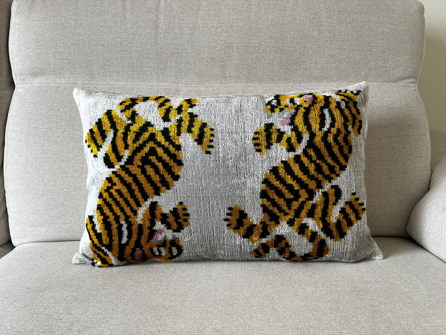 Ikat velvet cushion Hand made (40x60cm)