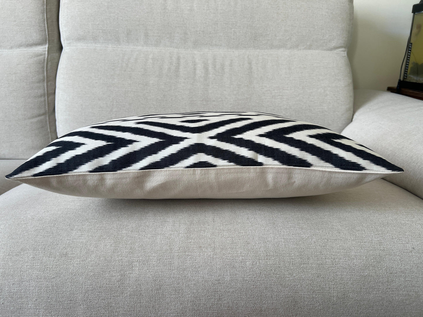 Ikat Silk cushion Hand made (40x60cm)