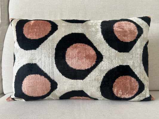Ikat velvet cushion Hand made (40x60cm)