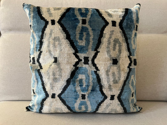 Ikat Velvet silk cushion 50x50cm.