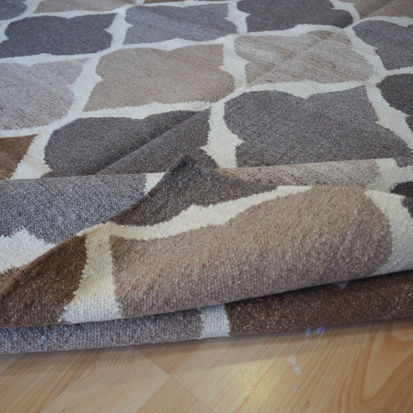 Ikat design KIlim
