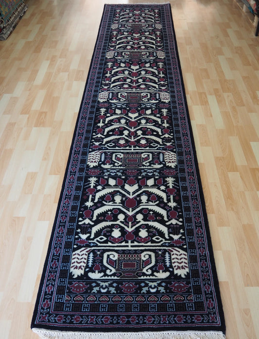 Floral piled woven Rug Runner.