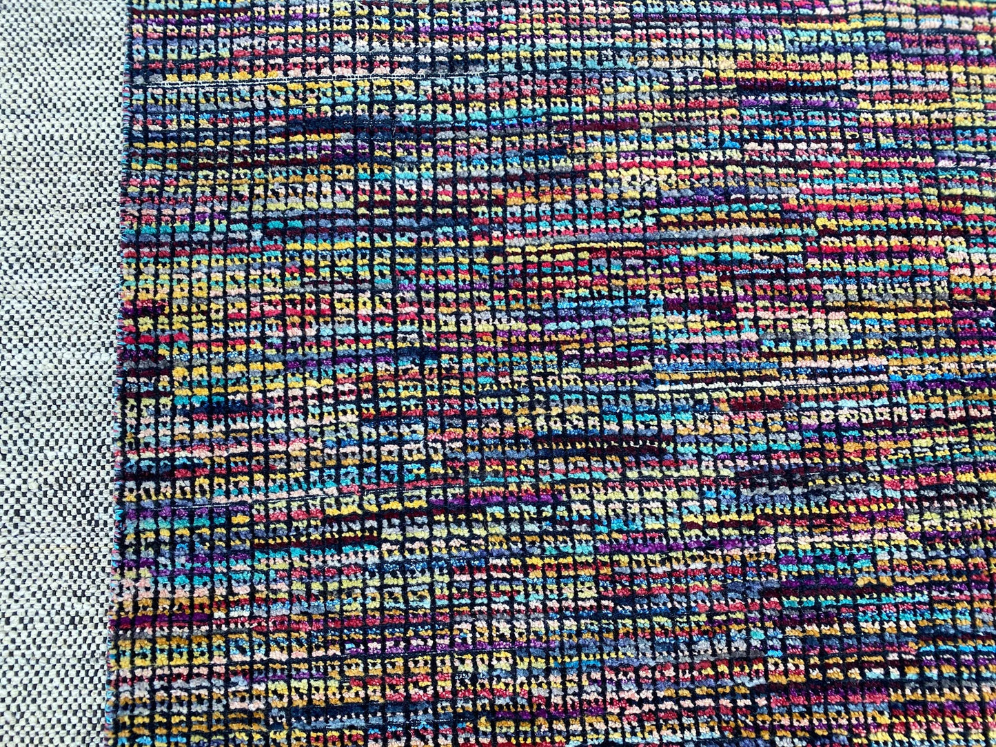 Contemporary design rug
