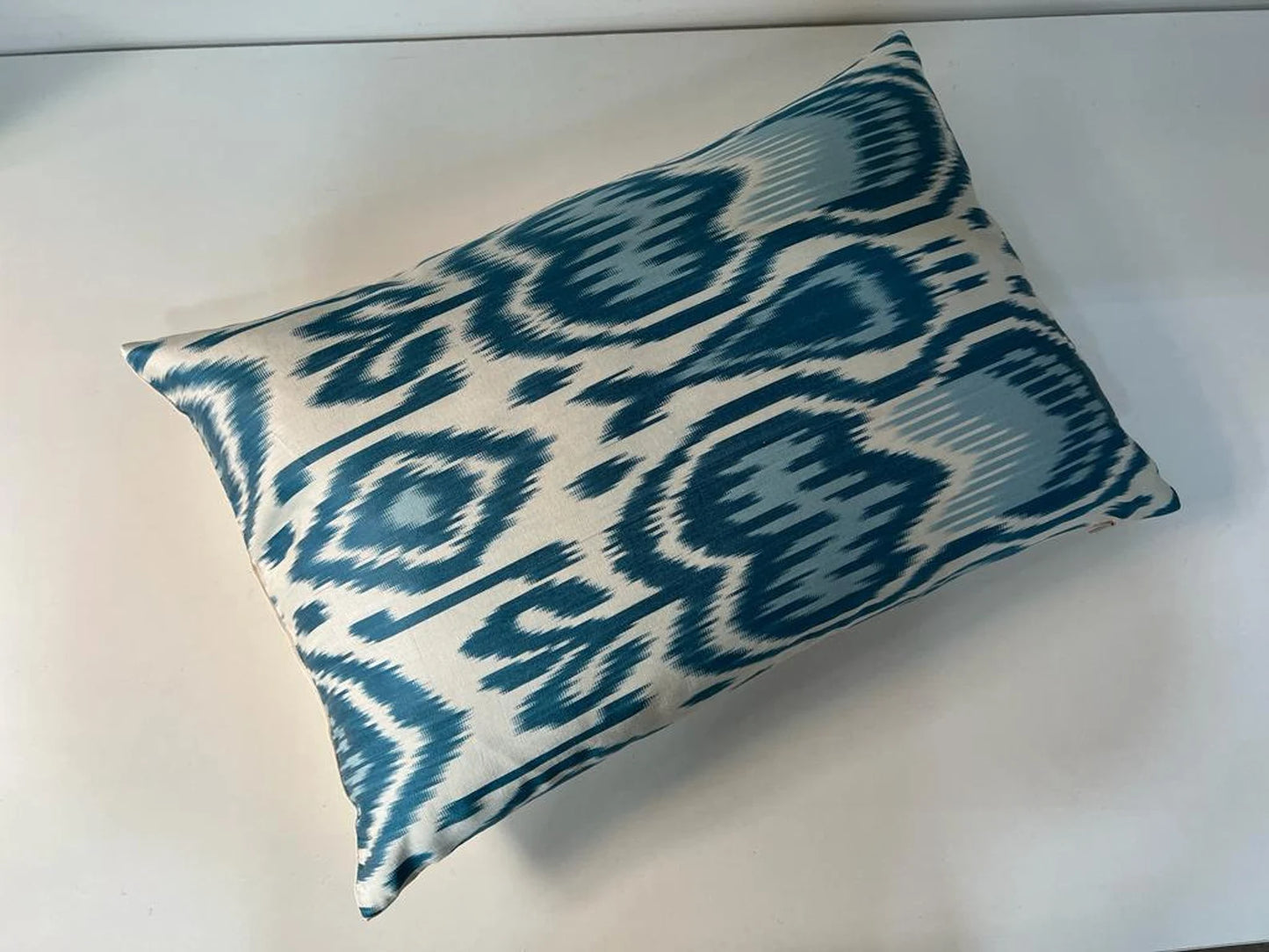 Ikat silk cushion Hand made (40x60cm)