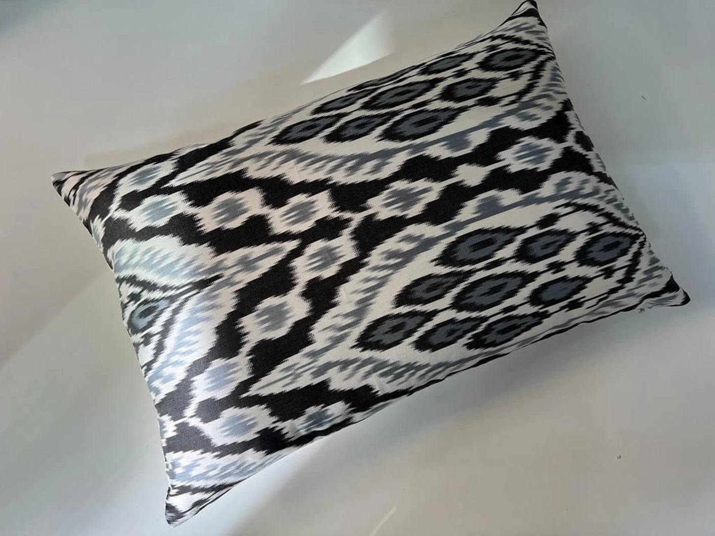 Ikat silk cushion Hand made (40x60cm)
