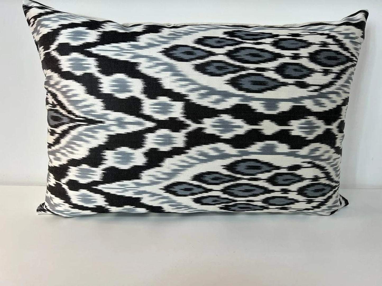 Ikat silk cushion Hand made (40x60cm)
