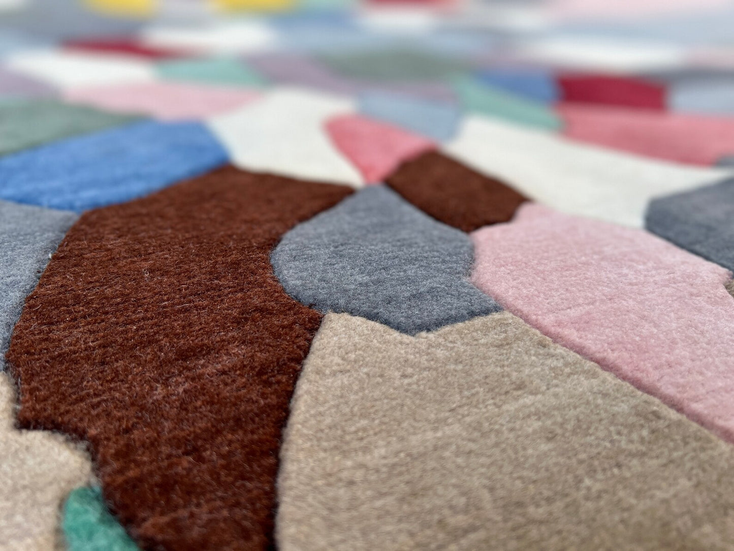 Silk And Wool Contemporary Rug.