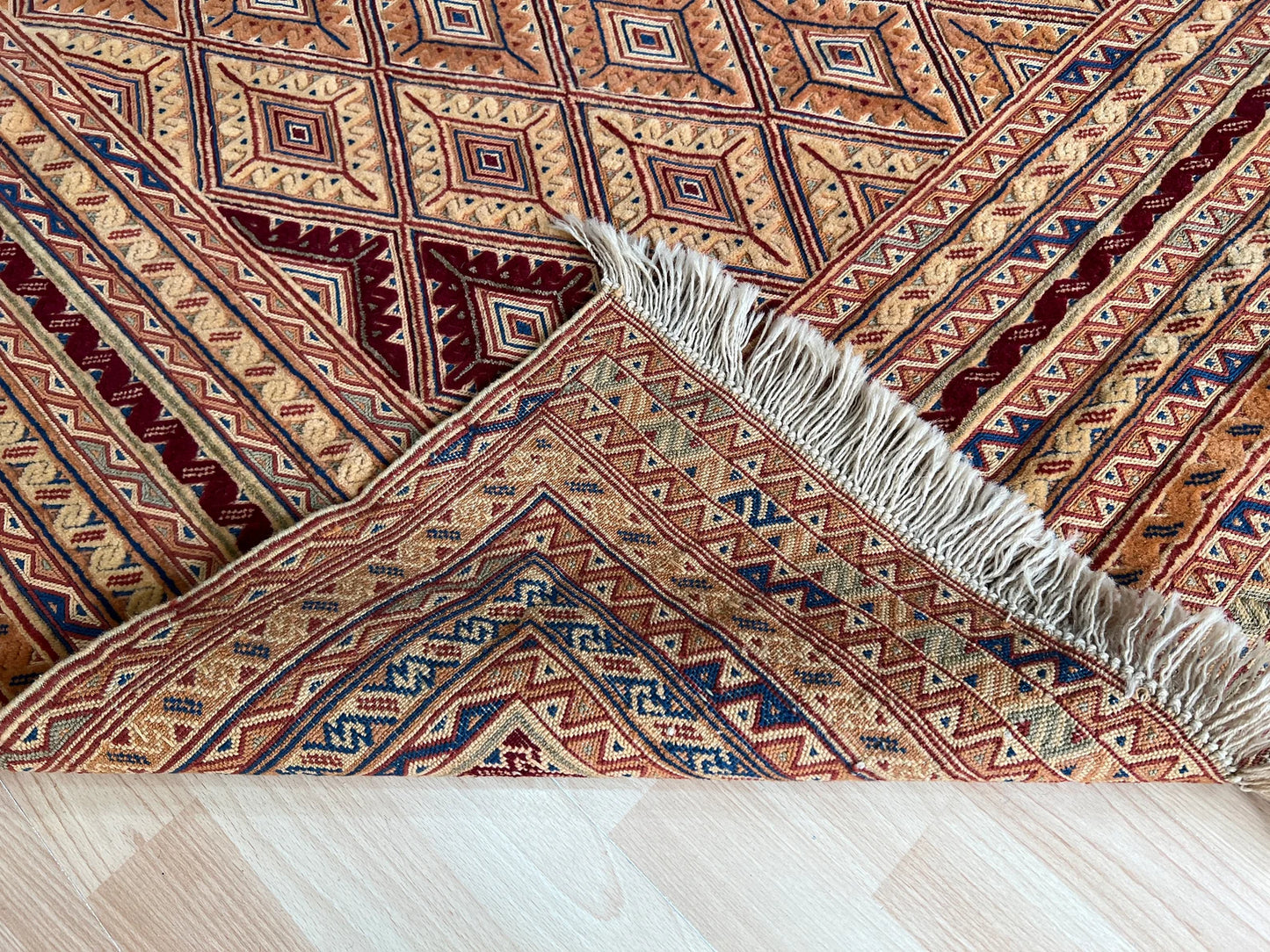 Mushwani Kilim.