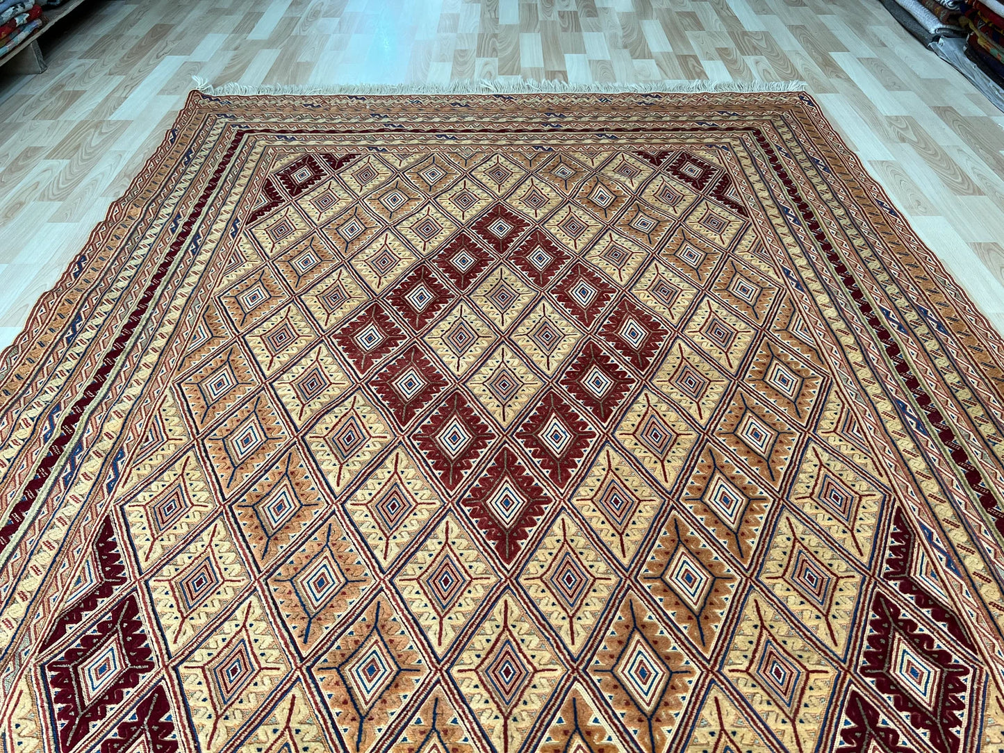 Mushwani Kilim.