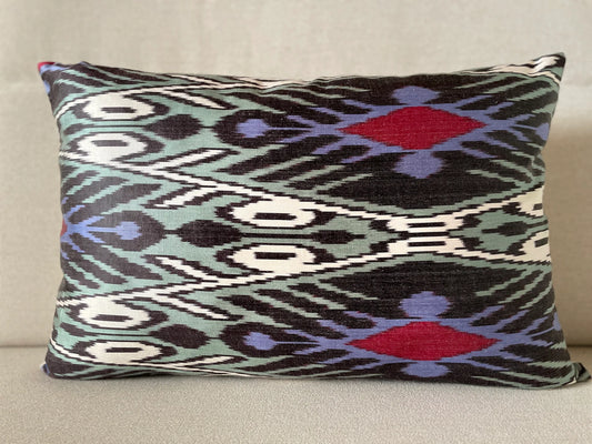 Ikat silk cushion Hand made (40x60cm)