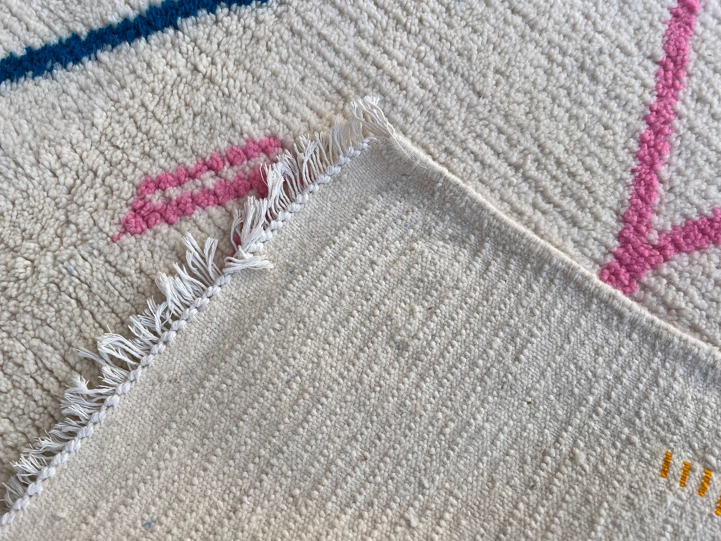 Contemporary Moroccan berber rug