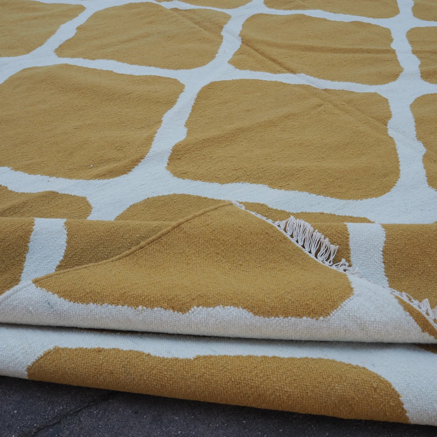 Ikat design Contemporary kilim.
