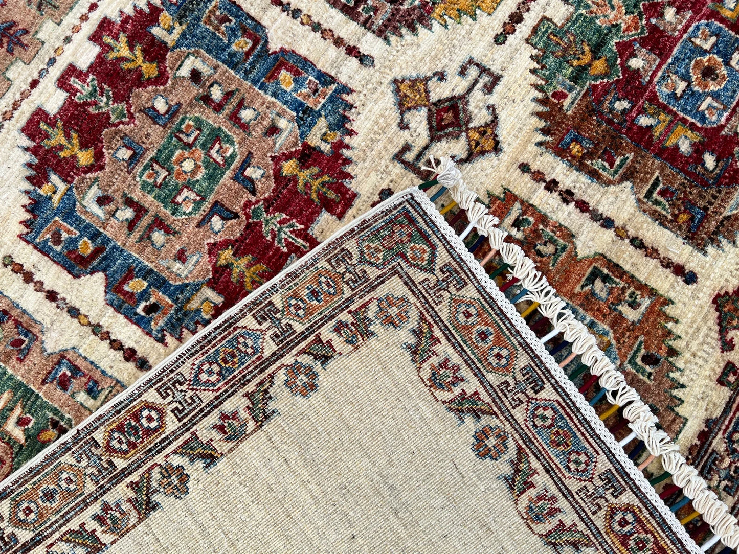 Oriental Stunning Rug.